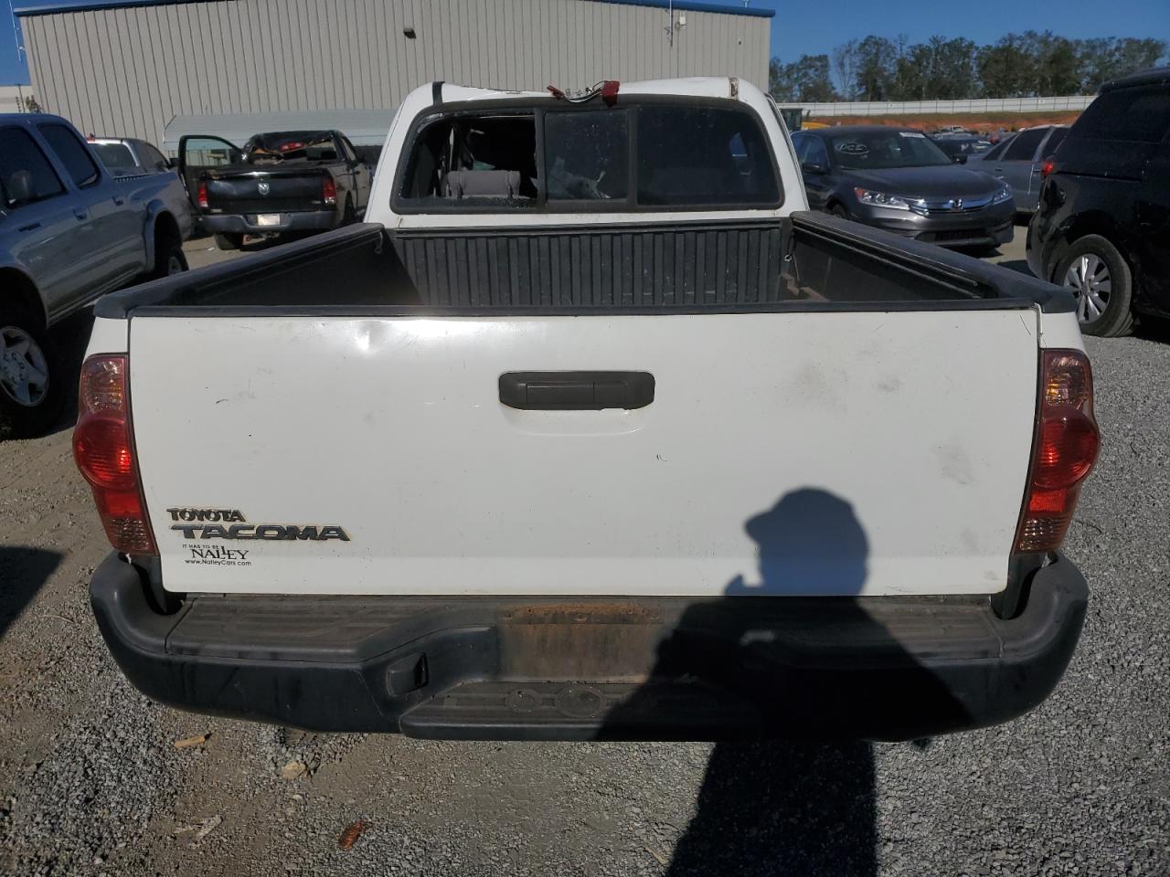 2014 Toyota Tacoma - Image 6