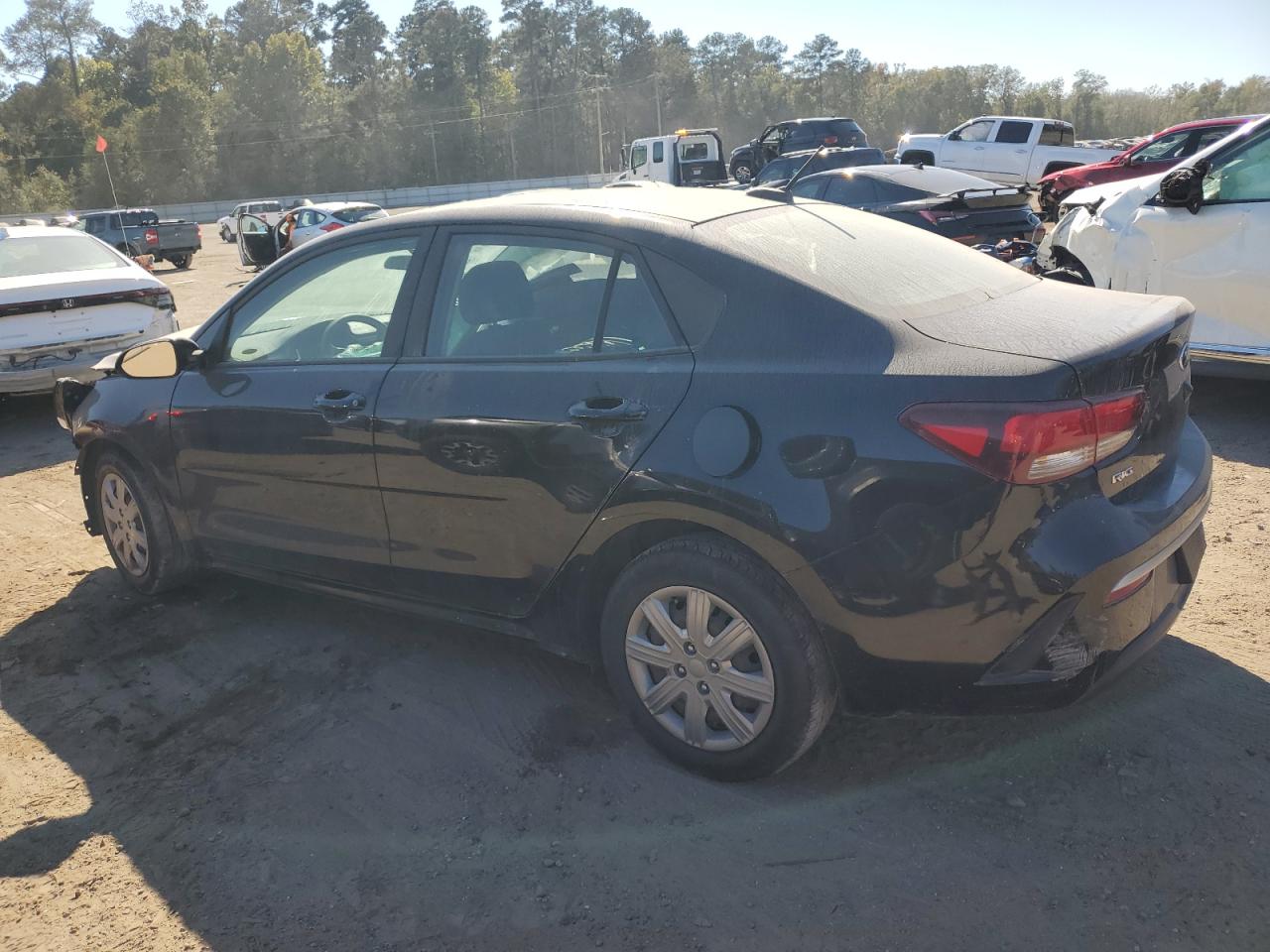 2021 Kia Rio - Image 2