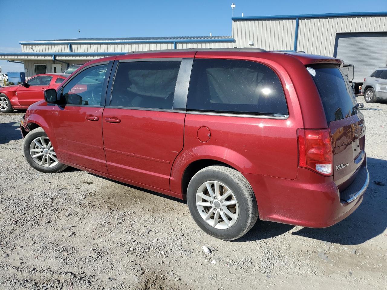 2015 Dodge Caravan - Image 2
