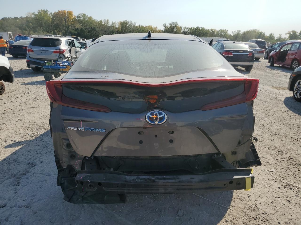 2018 Toyota Prius Prime VIN: JTDKARFP2J3071490 Lot: 75636484