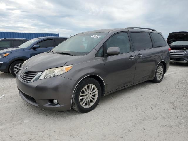 2011 Toyota Sienna Xle