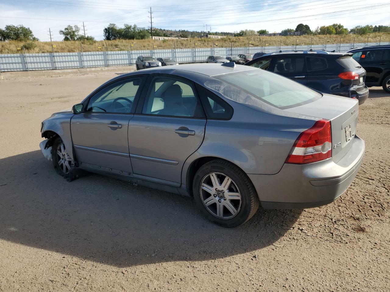 2006 Volvo S40 - Image 2