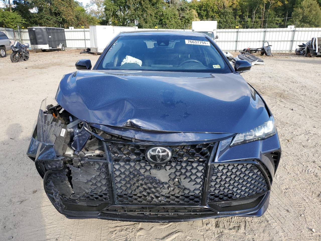 2020 Toyota Avalon - Image 5