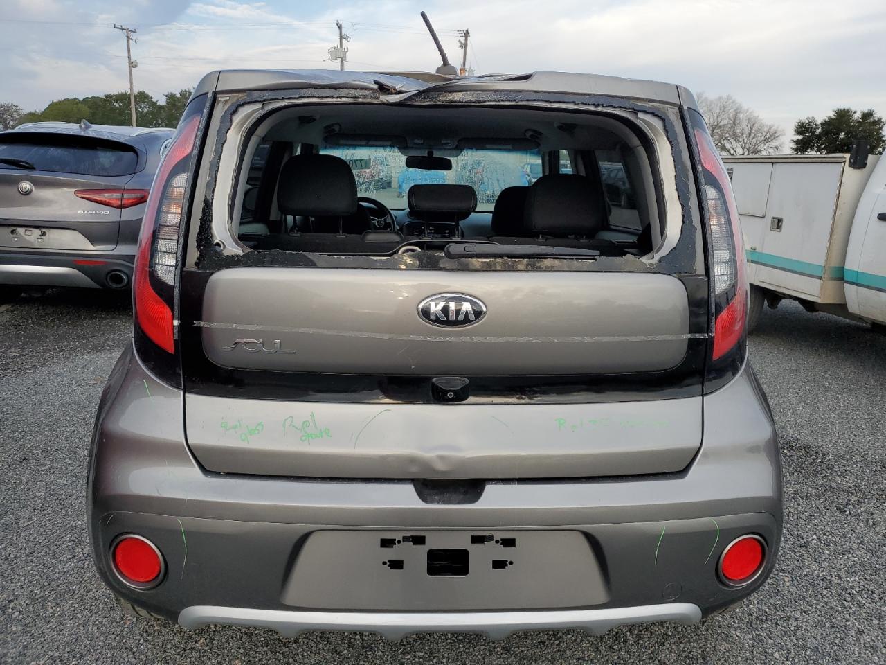 2017 Kia Soul + VIN: KNDJP3A58H7470629 Lot: 77017434