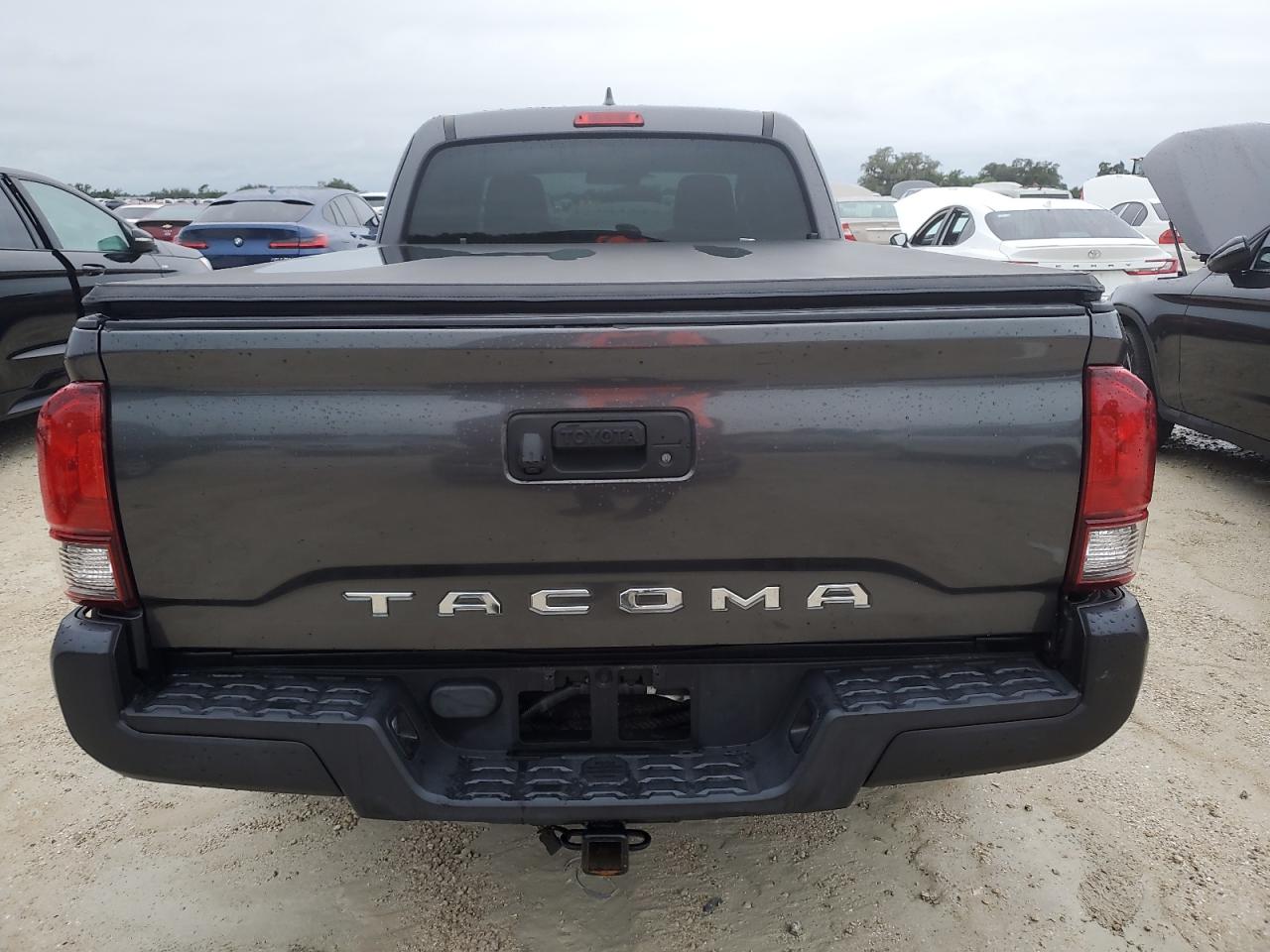 5TFRX5GN4JX107028 2018 Toyota Tacoma Access Cab