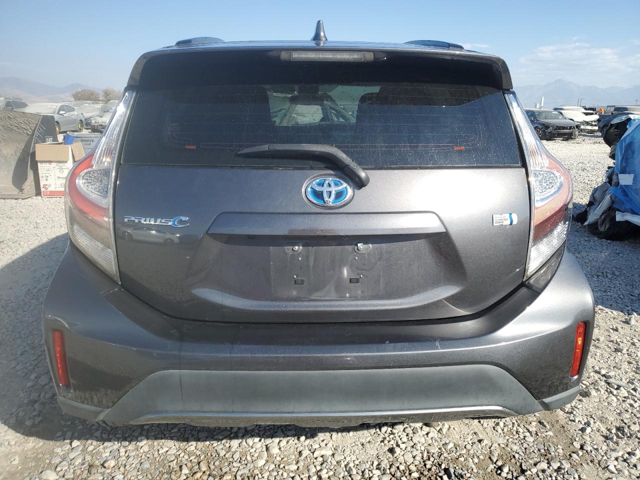 2018 Toyota Prius C VIN: JTDKDTB32J1602710 Lot: 75919764