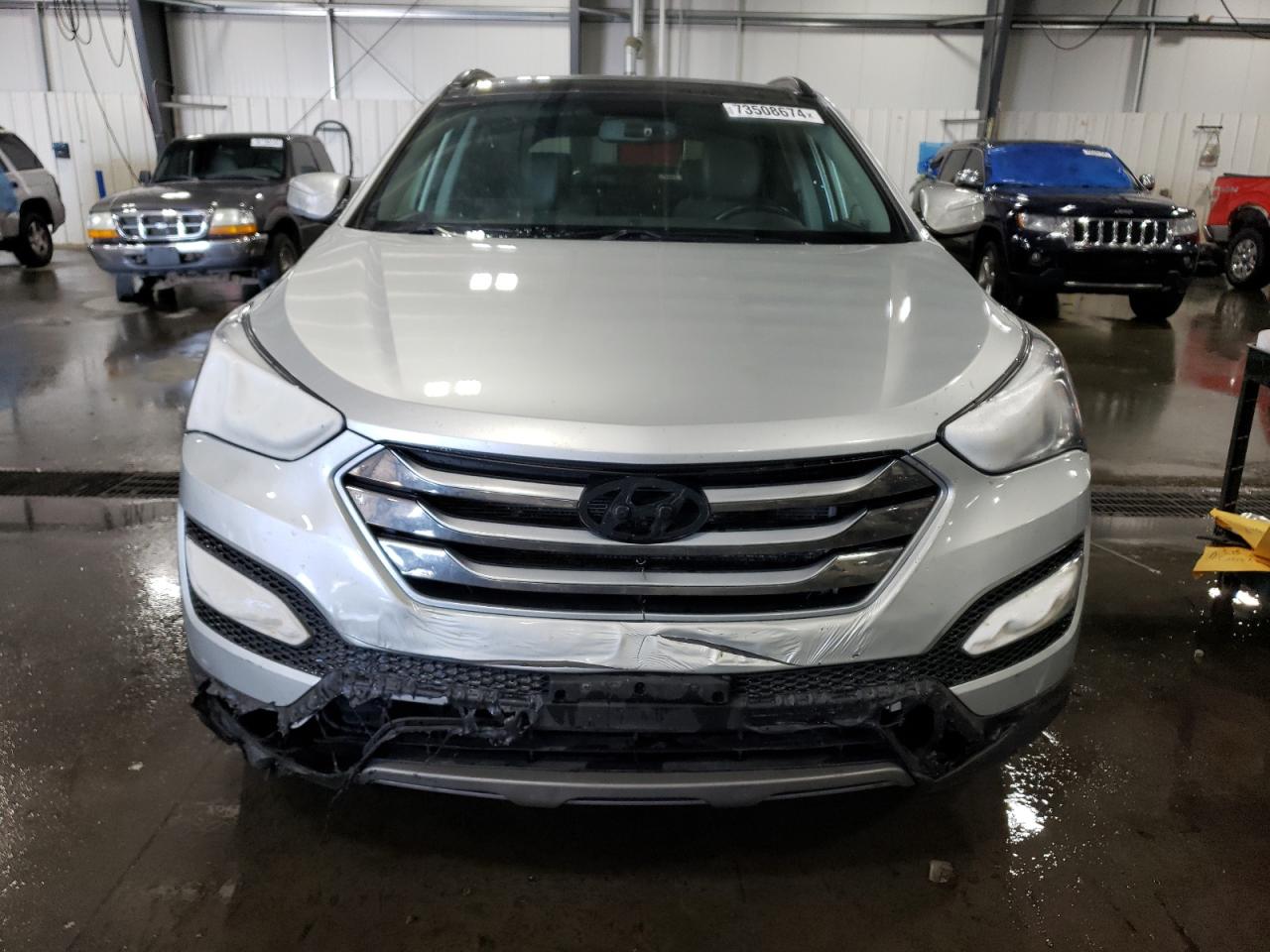 2016 Hyundai Santa Fe - Image 5
