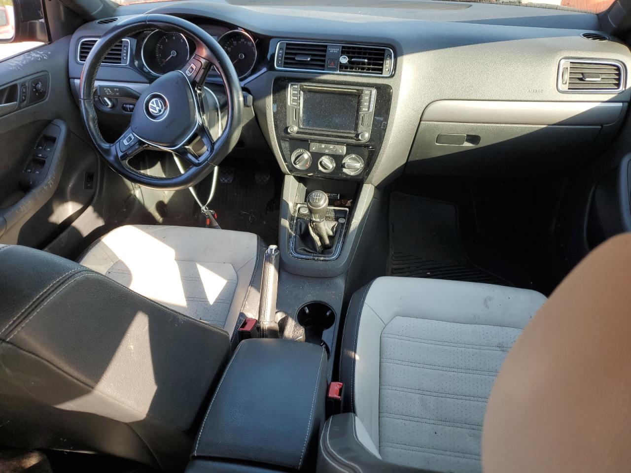 2016 Volkswagen Jetta - Image 8