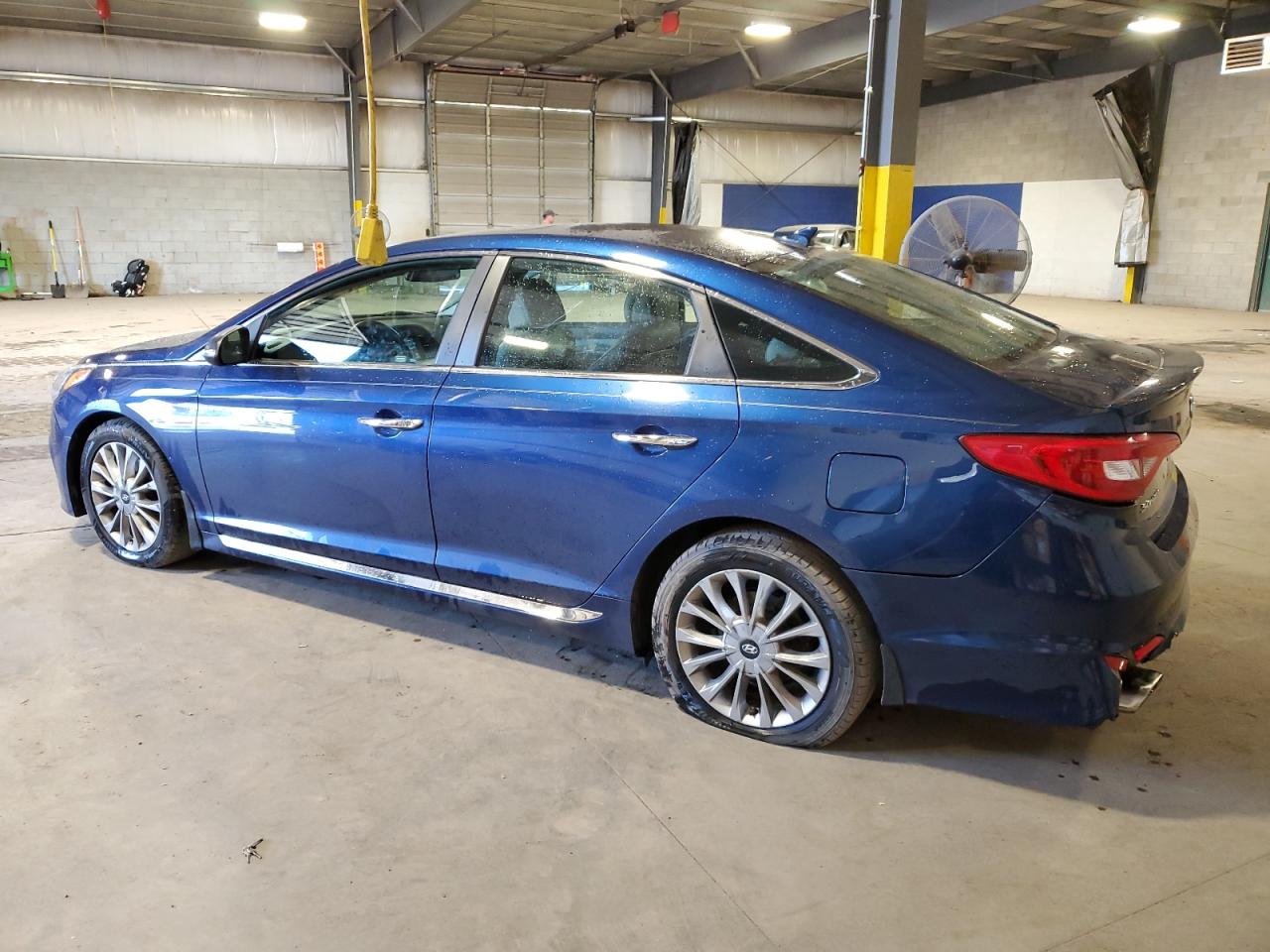 2016 Hyundai Sonata - Image 2