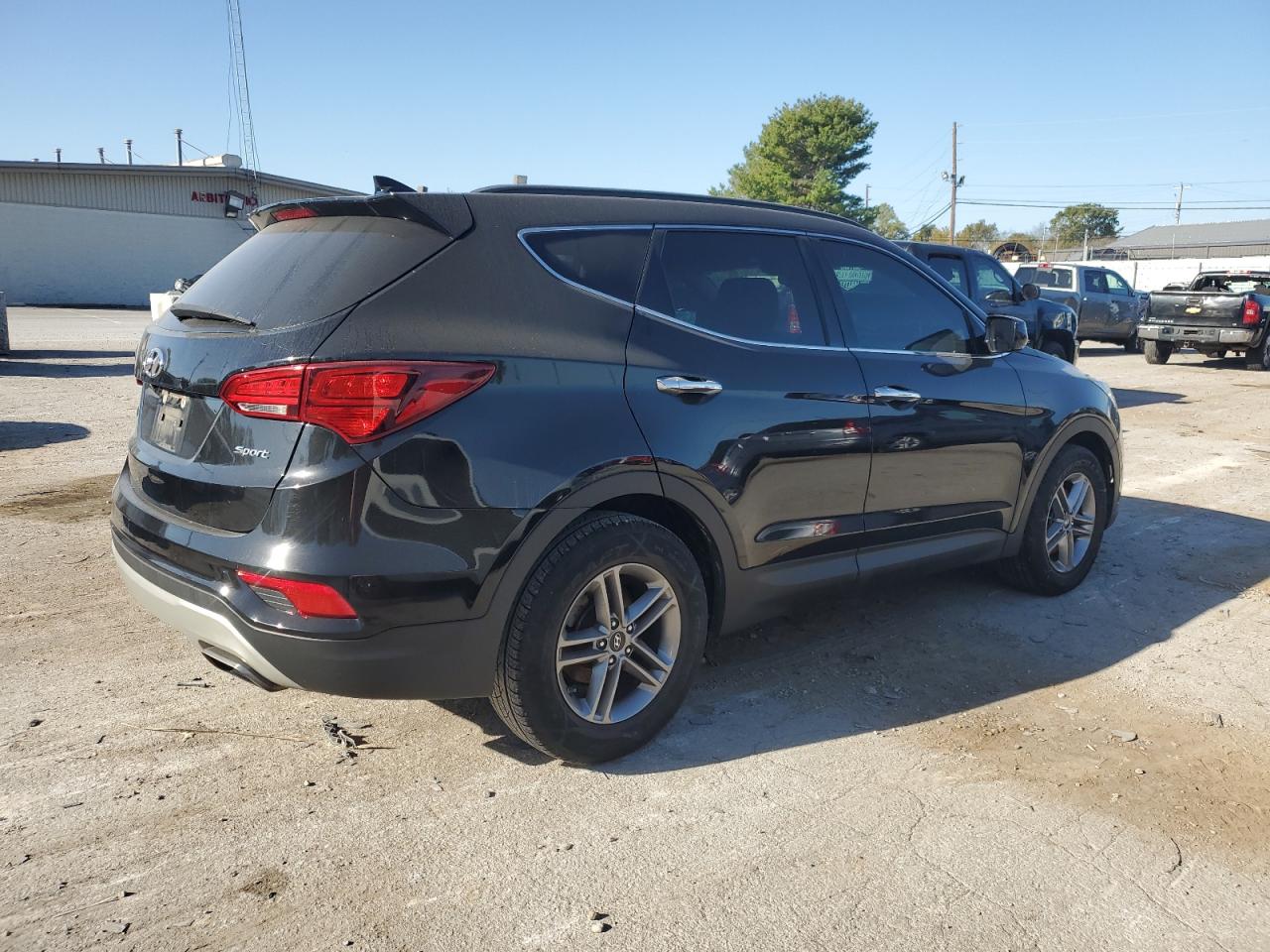 5NMZU3LB4HH024467 2017 Hyundai Santa Fe Sport