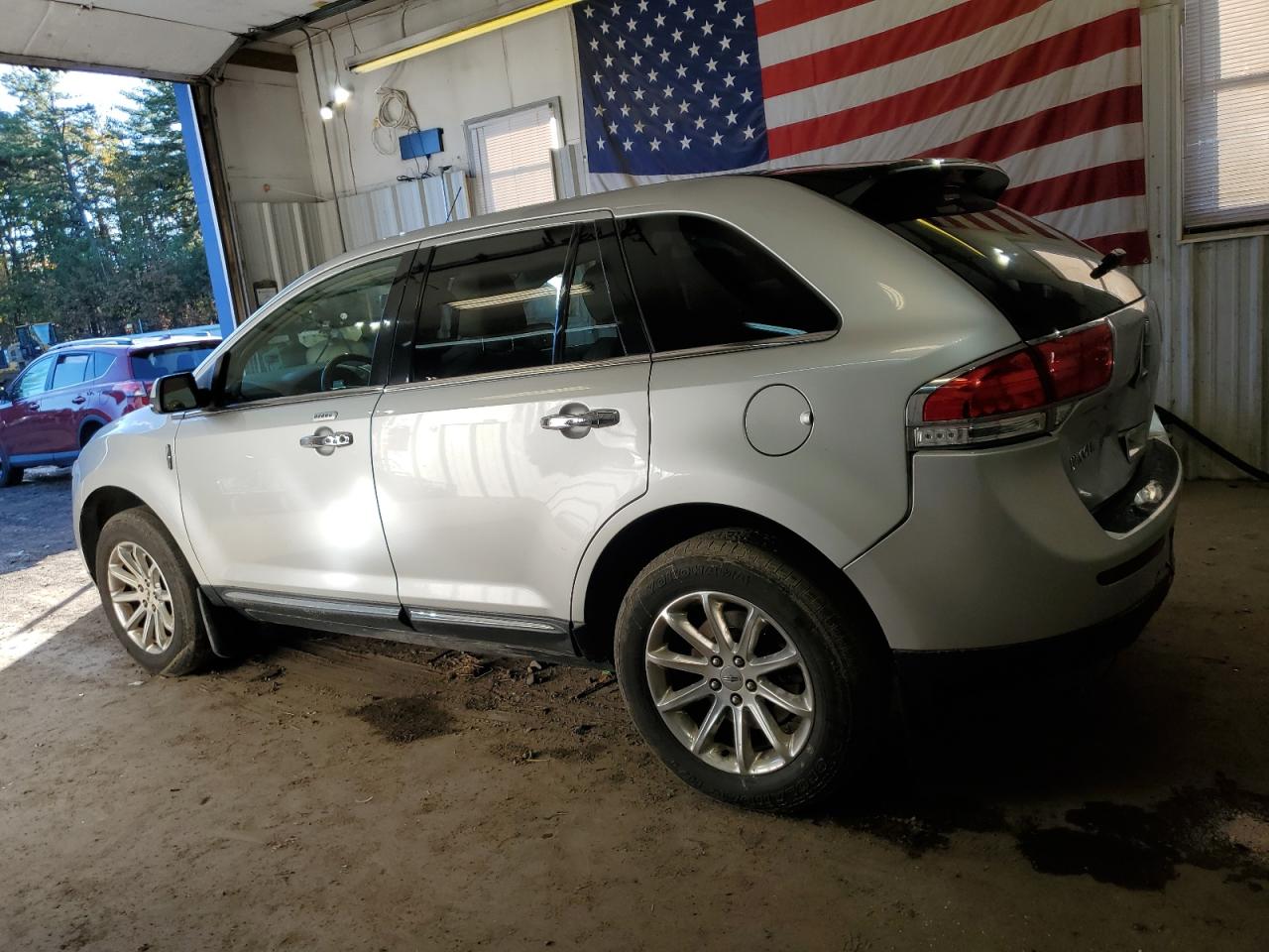 VIN 2LMDJ8JK6FBL32724 2015 LINCOLN MKX no.2