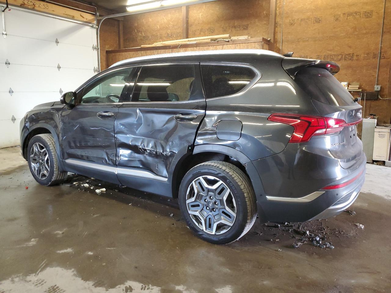 2022 Hyundai Santa Fe - Image 2