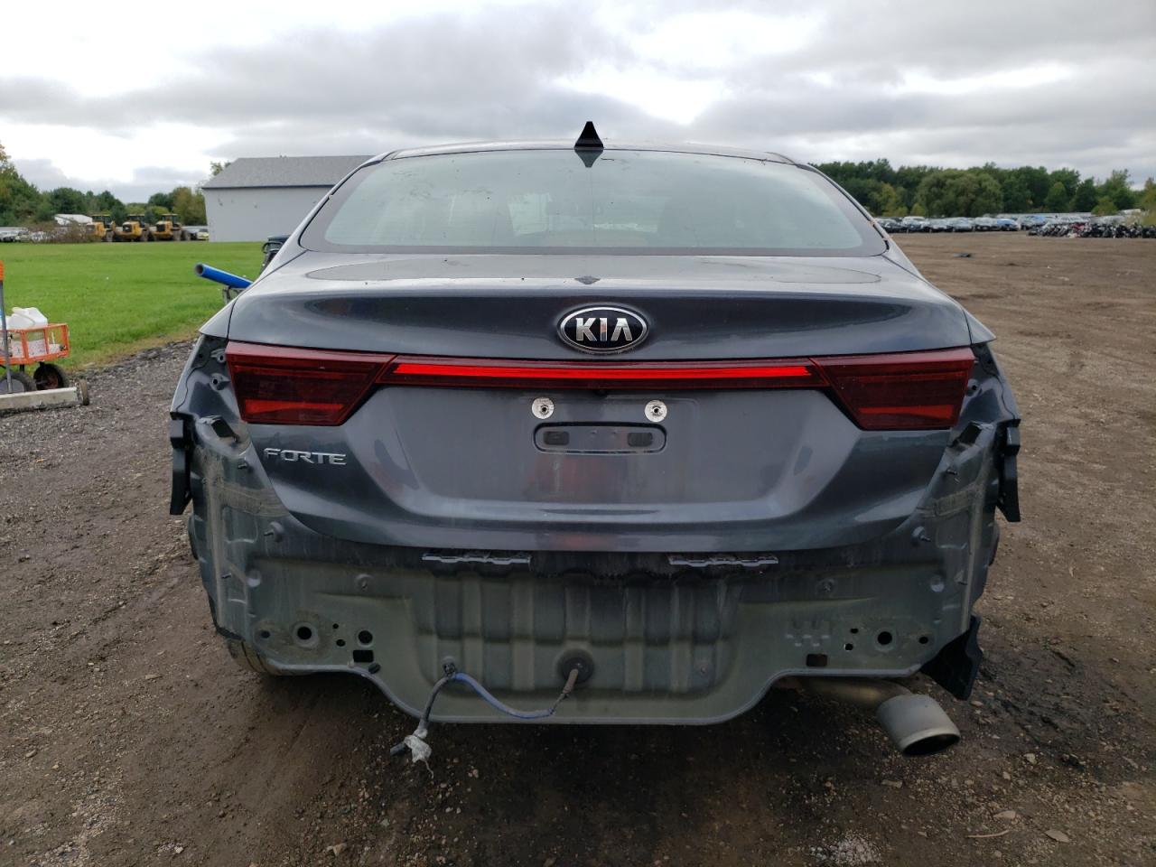 2019 Kia Forte Fe VIN: 3KPF24ADXKE063128 Lot: 73358144