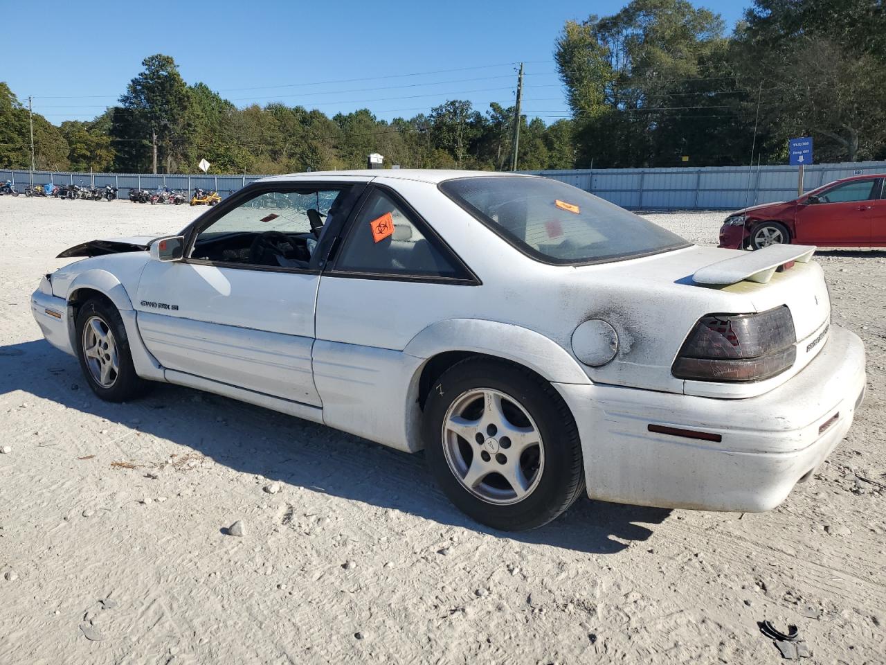 1995 Pontiac Grand Prix - Image 2