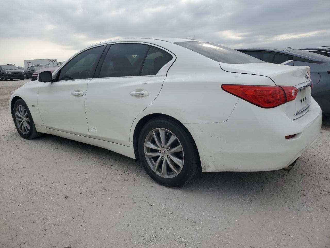 JN1EV7AP6HM741725 2017 Infiniti Q50 Premium