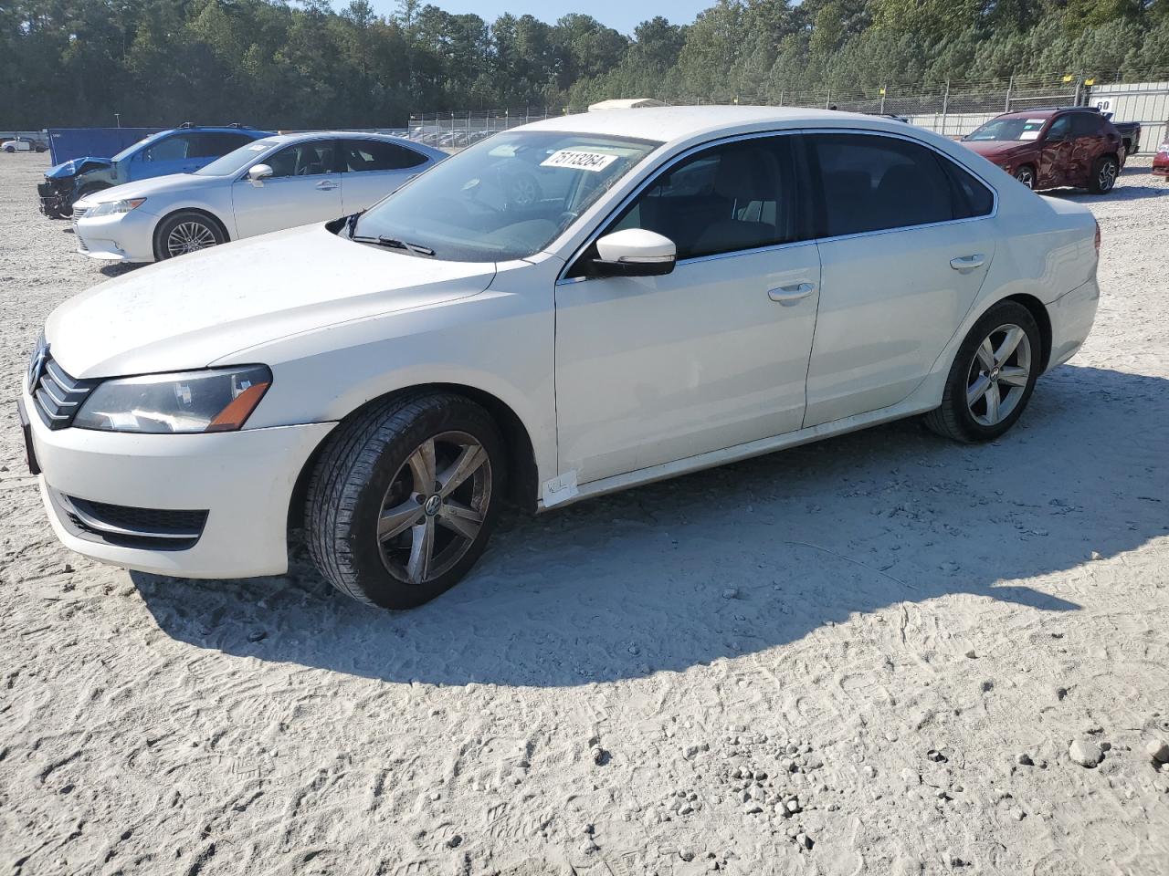 2014 Volkswagen Passat - Image 1