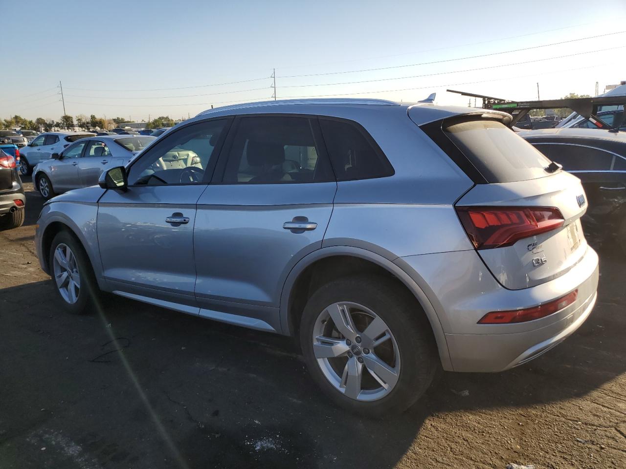 WA1ANAFY3J2164058 2018 AUDI Q5 - Image 2