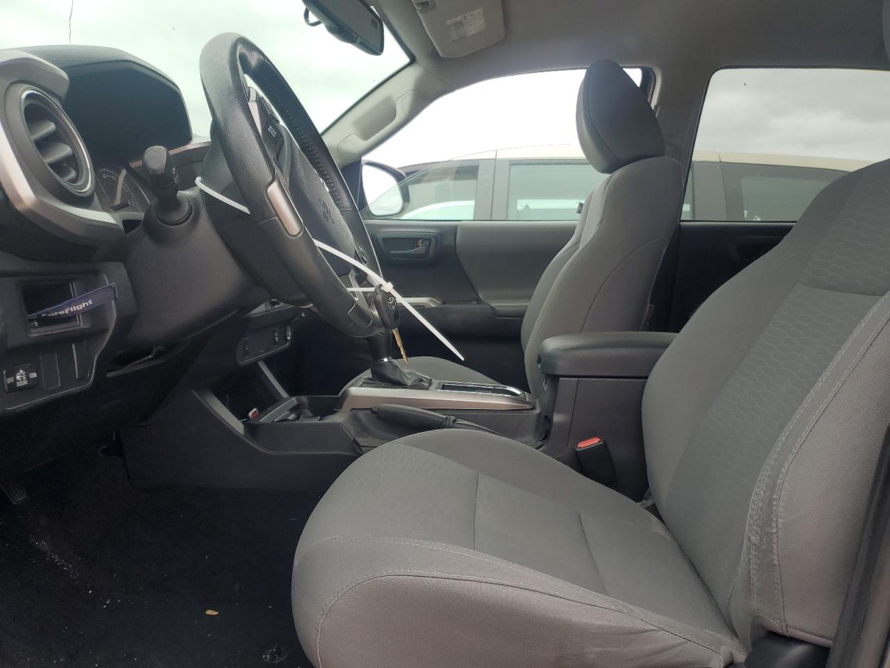 2017 Toyota Tacoma Double Cab VIN: 5TFAZ5CN2HX040324 Lot: 76682334