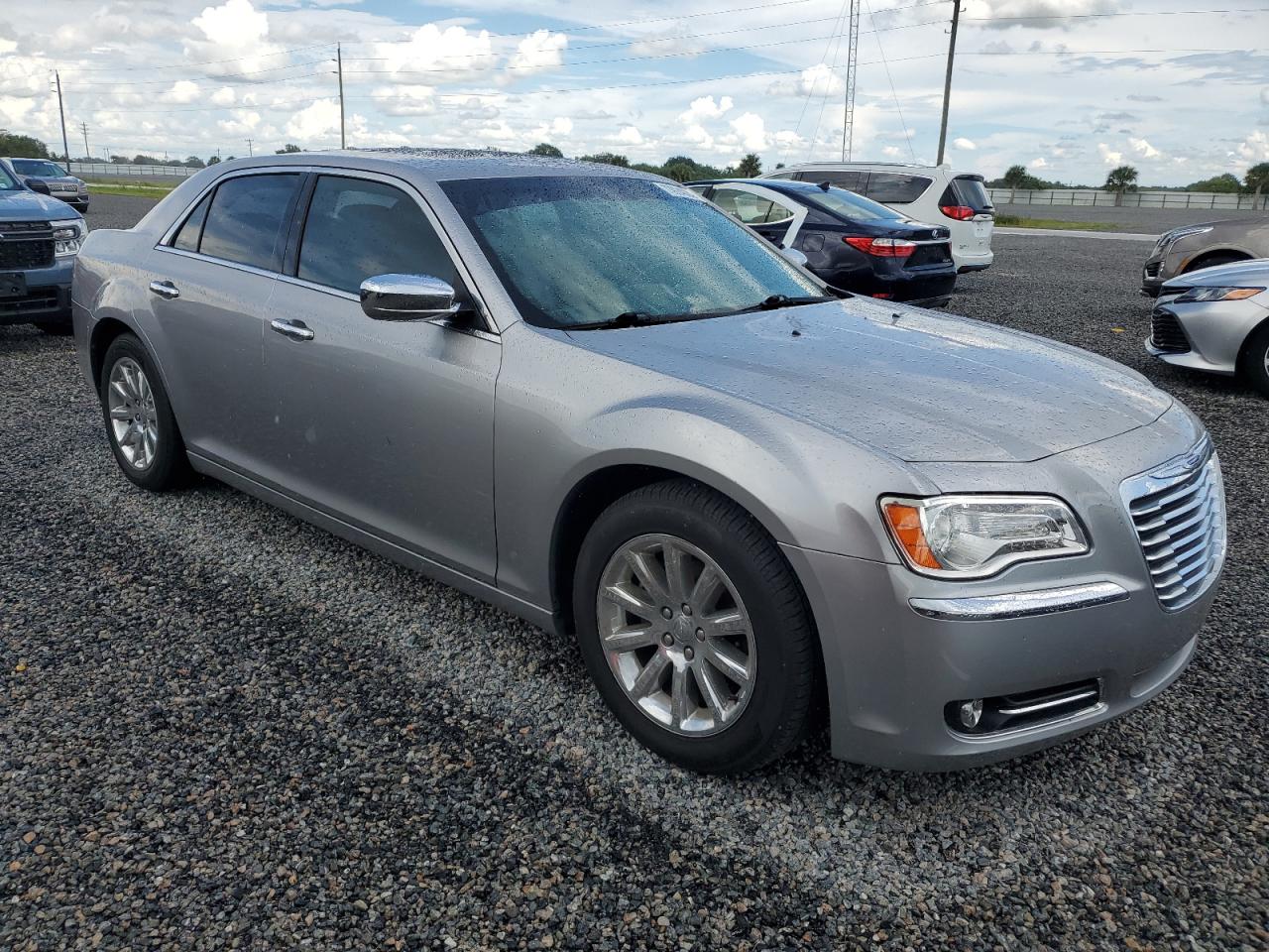 2011 Chrysler 300 - Image 4