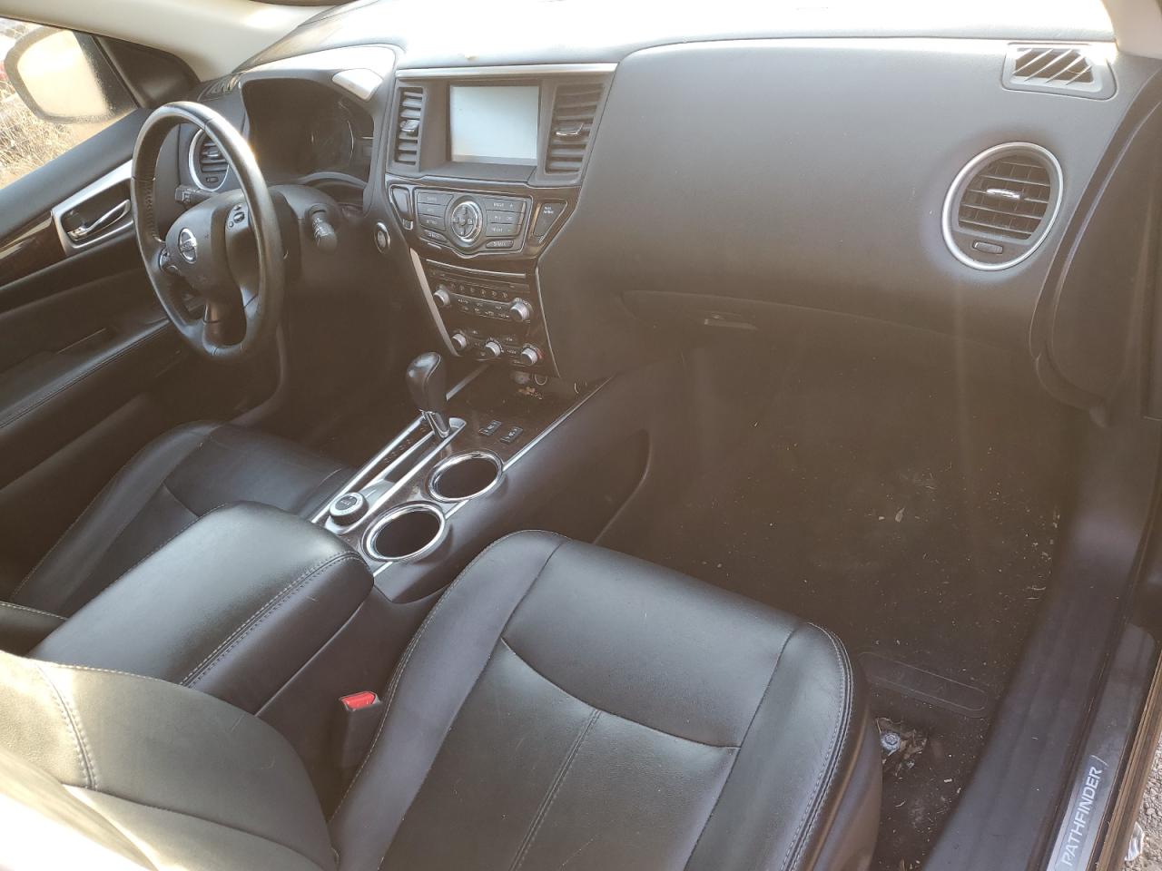 2013 Nissan Pathfinder - Image 8