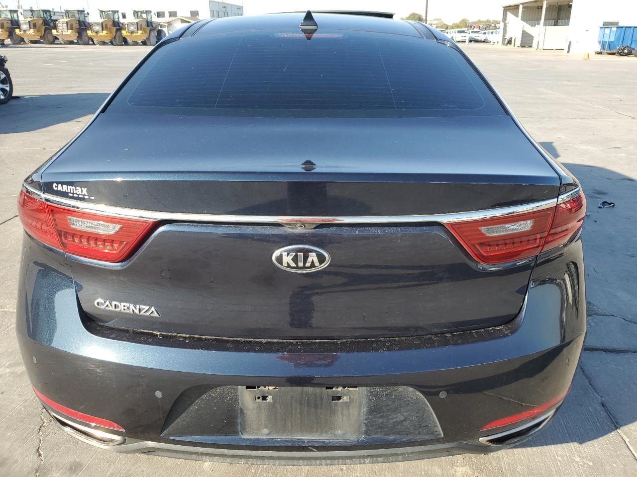 KNALC4J15J5097295 2018 Kia Cadenza Luxury