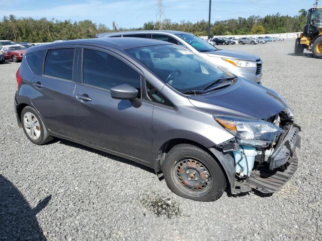  NISSAN VERSA 2018 Szary