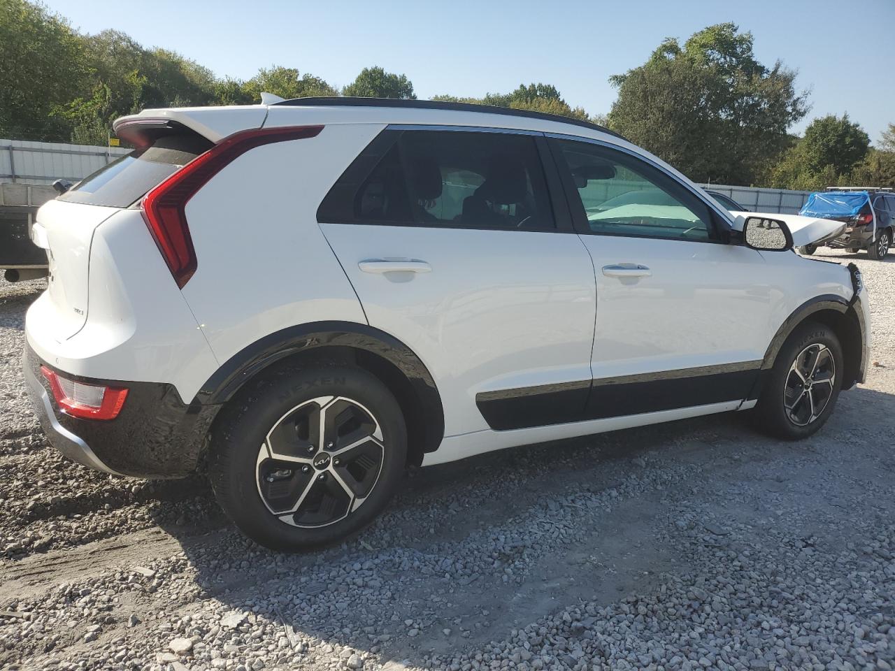 2024 Kia Niro - Image 3