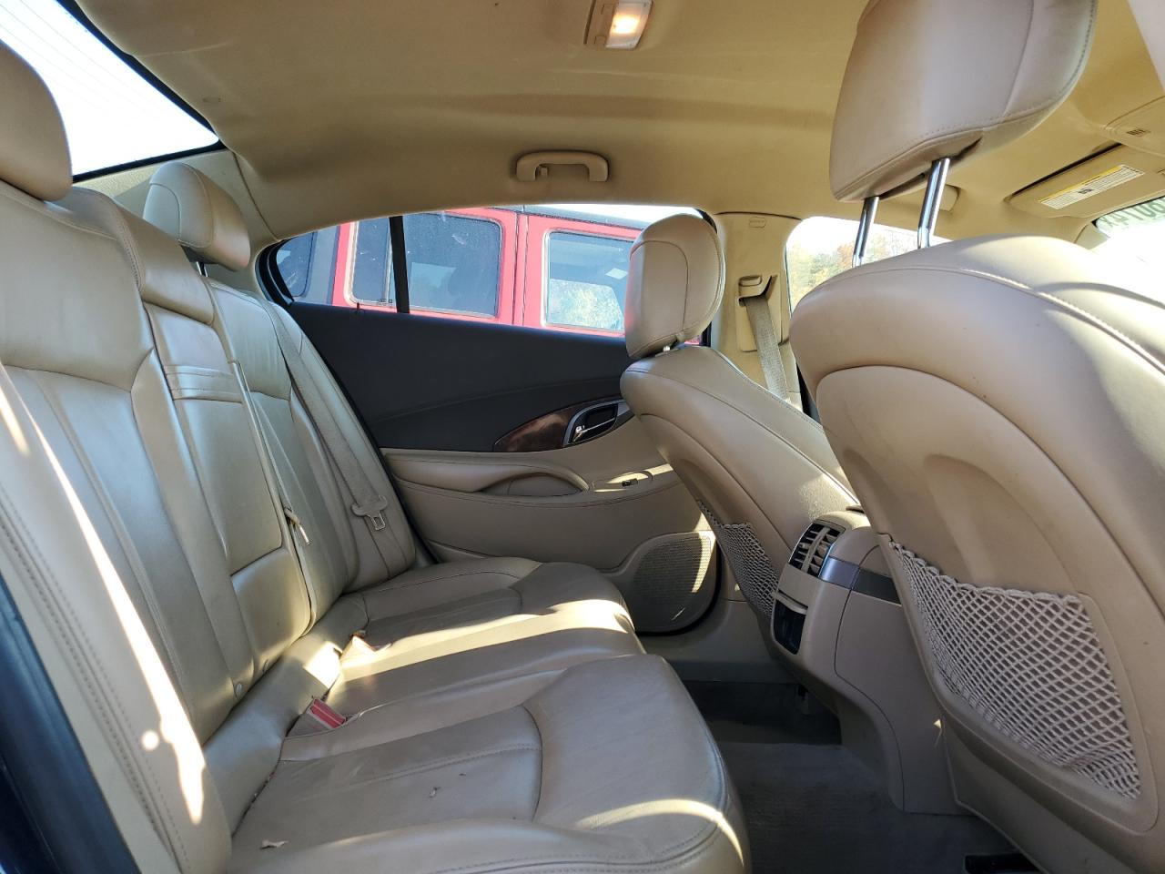 2010 Buick LaCrosse - Image 10