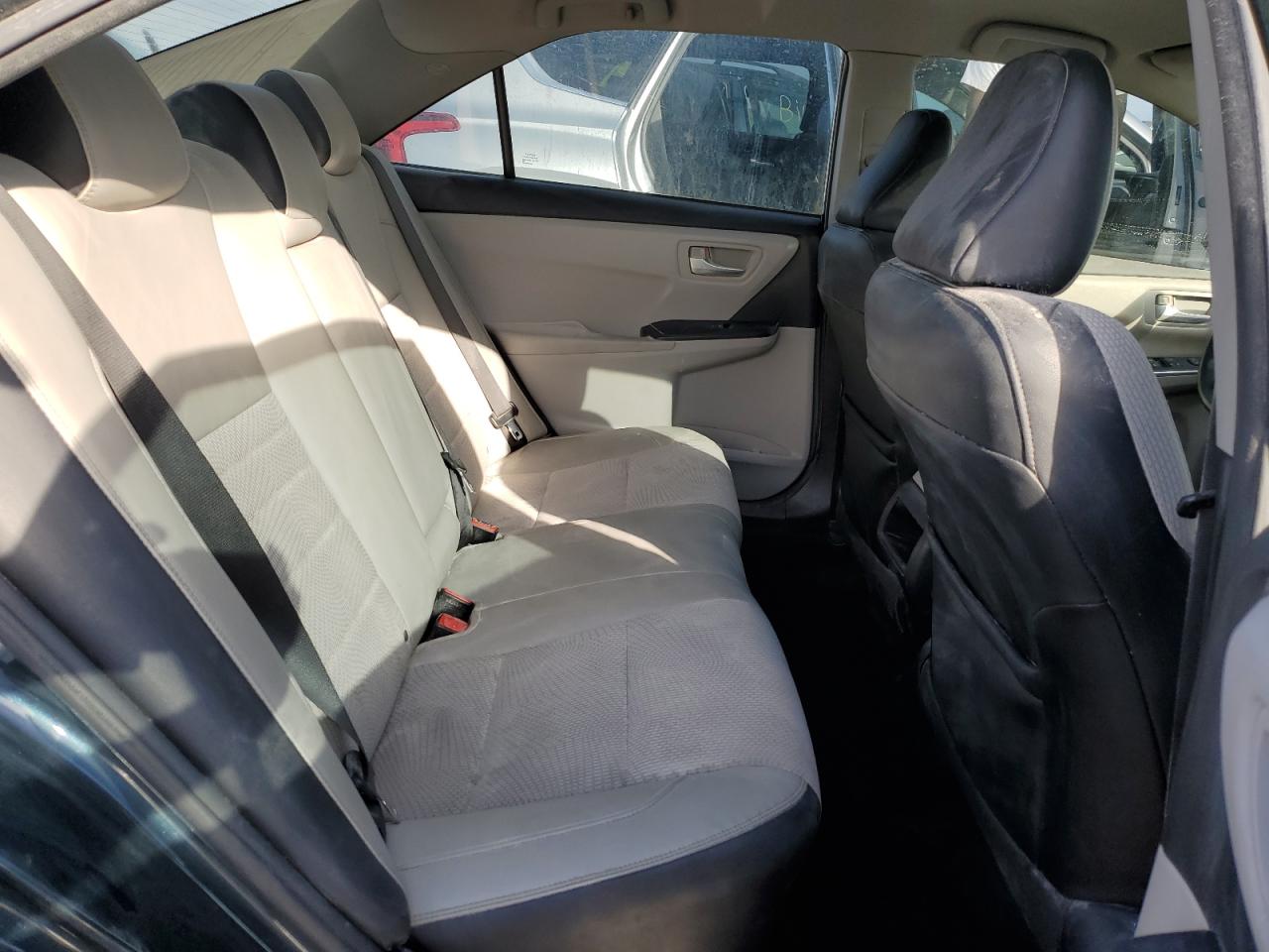 2017 Toyota Camry - Image 10