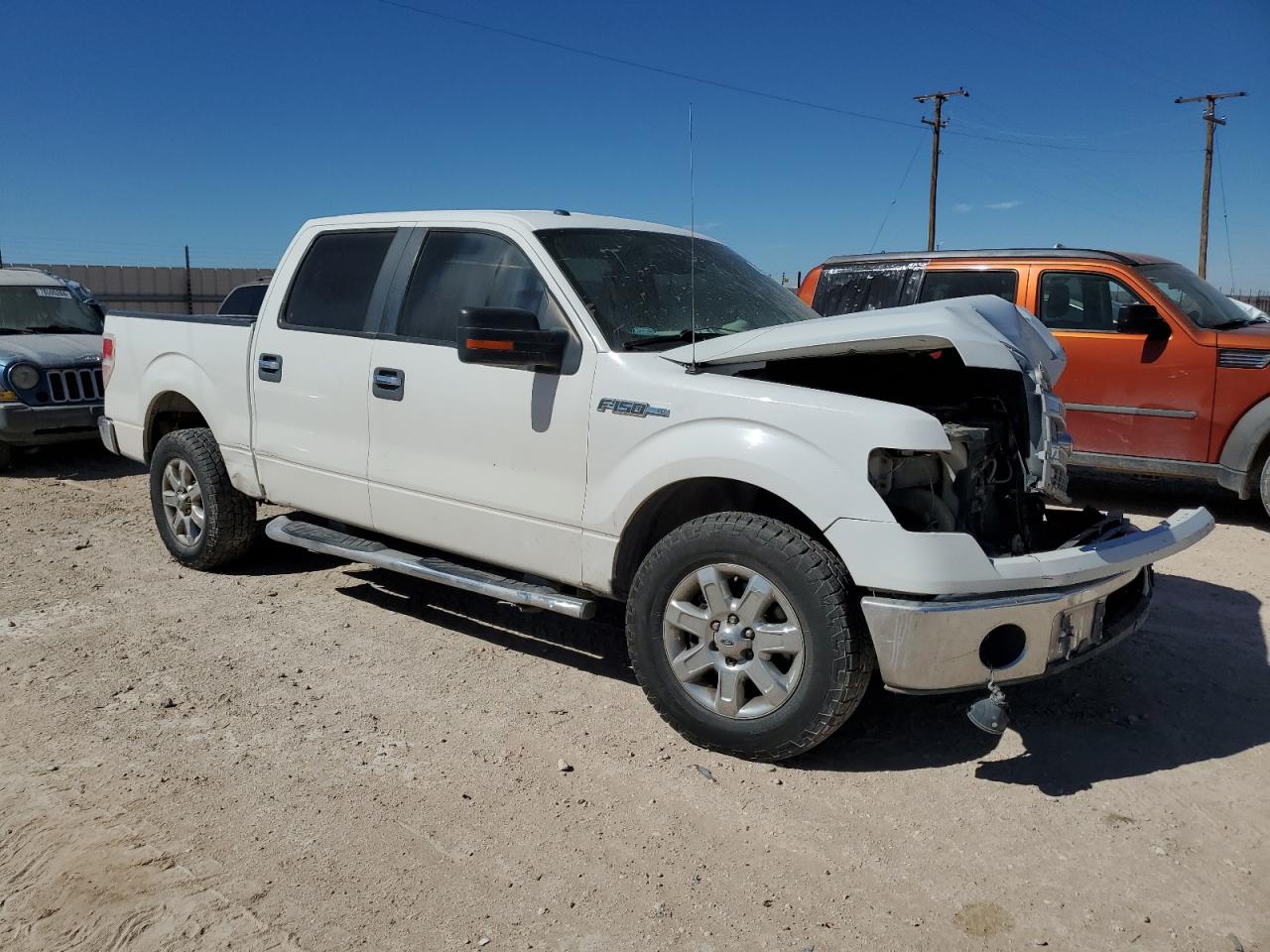 VIN 1FTFW1CFXEKE22111 2014 FORD F-150 no.4