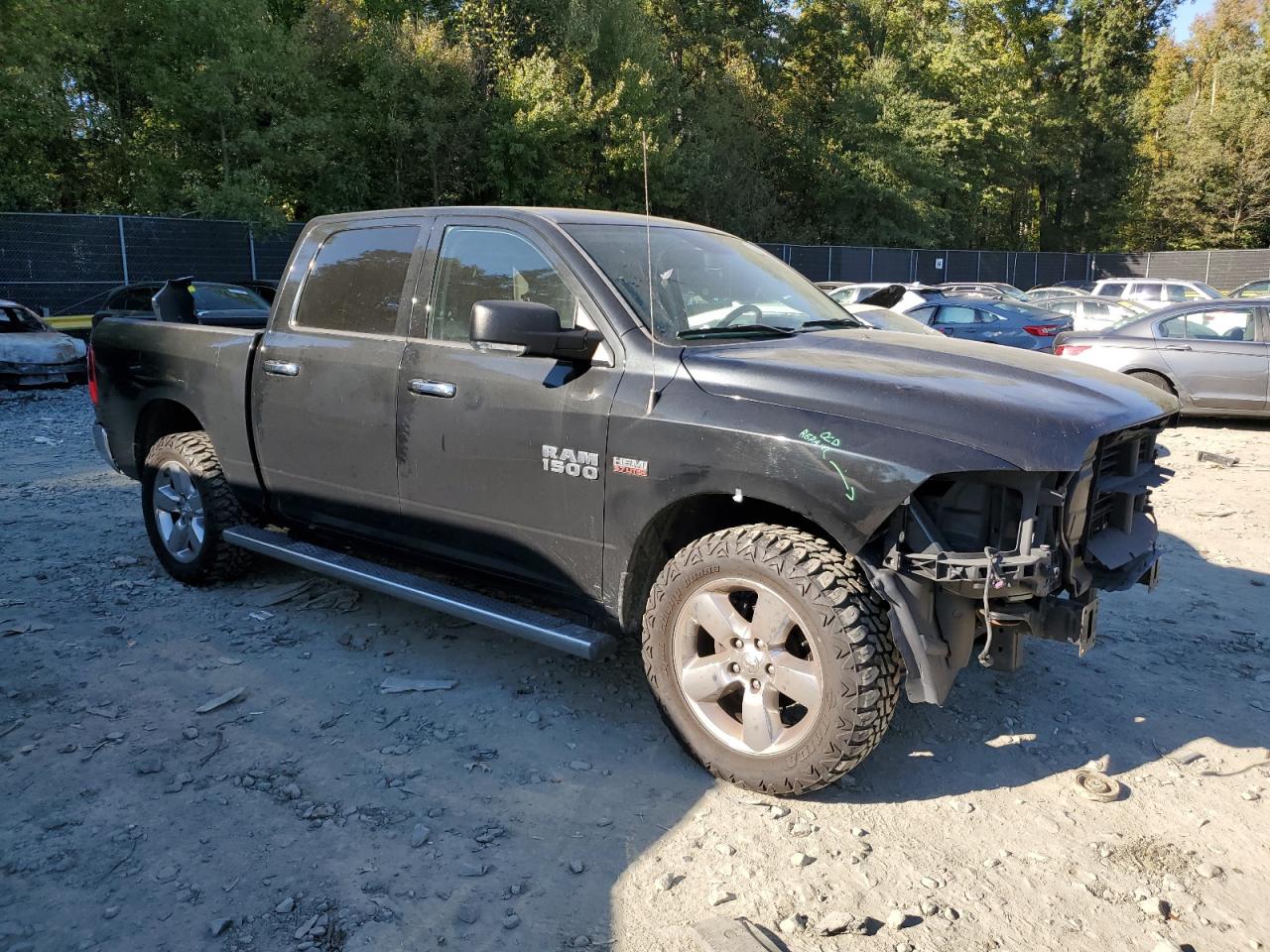 2017 RAM 1500 - Image 4