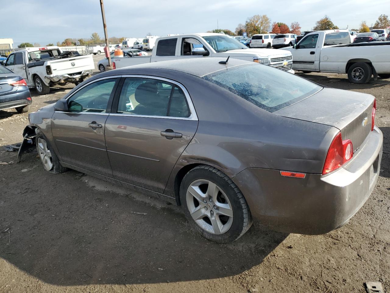 2011 Chevrolet Malibu - Image 2