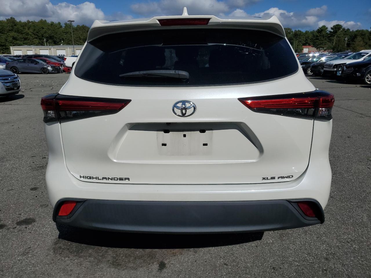 2021 Toyota Highlander Xle VIN: 5TDGZRBHXMS102226 Lot: 73477524