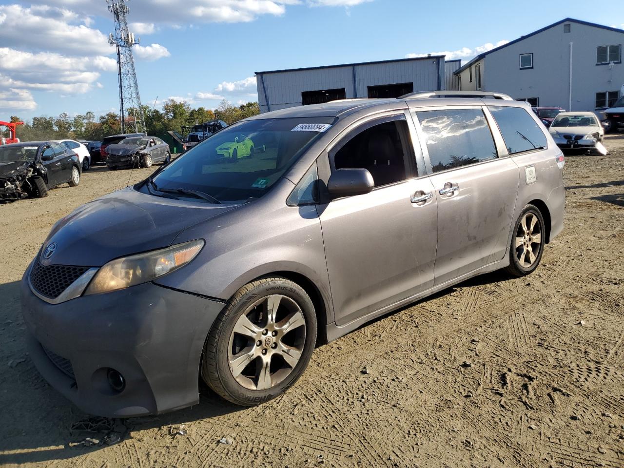 2013 Toyota Sienna Sport იყიდება Windsor-ში, NJ - All Over