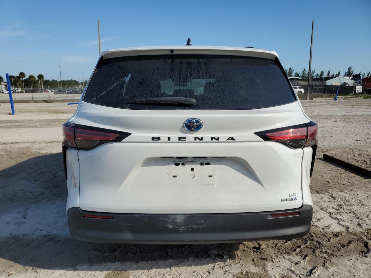 5TDKRKEC6MS016056 2021 Toyota Sienna Le