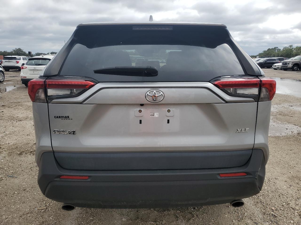 2021 Toyota RAV 4 - Image 6