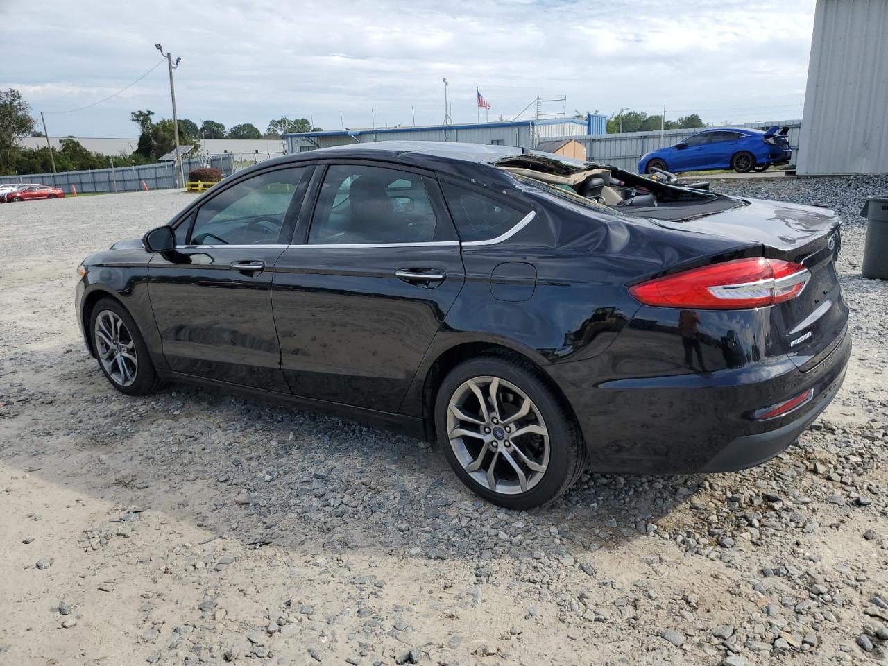 2020 Ford Fusion - Image 2