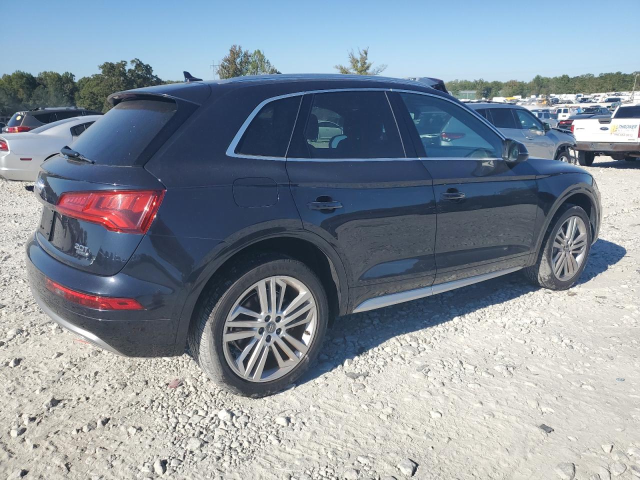 VIN WA1BNAFY1J2100413 2018 AUDI Q5 no.3