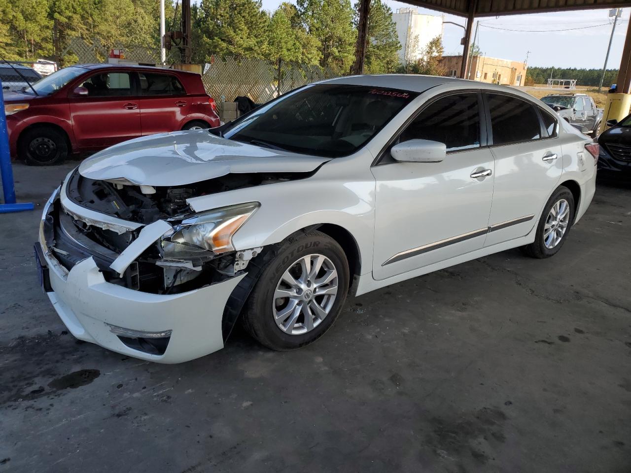 2015 Nissan Altima - Image 1