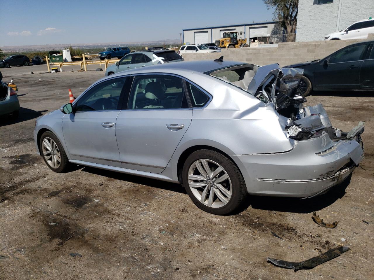 2017 Volkswagen Passat - Image 2
