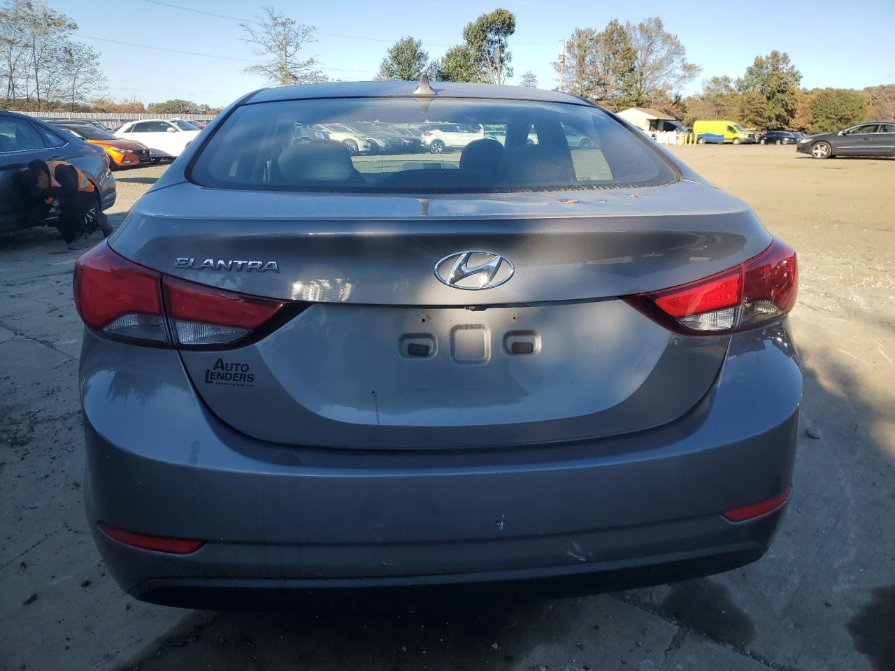 2014 Hyundai Elantra - Image 6