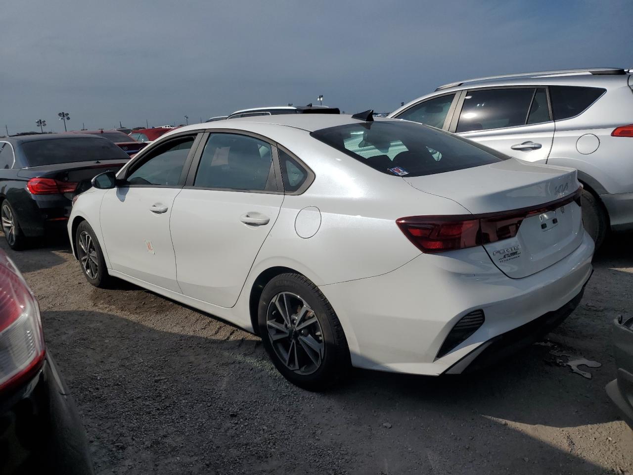 2024 Kia Forte - Image 2