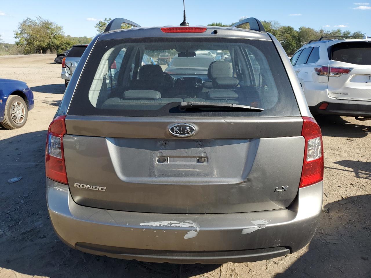 2009 Kia Rondo Base VIN: KNAFG528597225201 Lot: 75487674