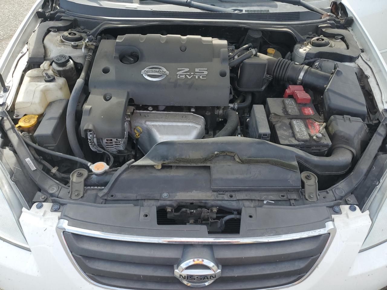 2003 Nissan Altima - Image 13