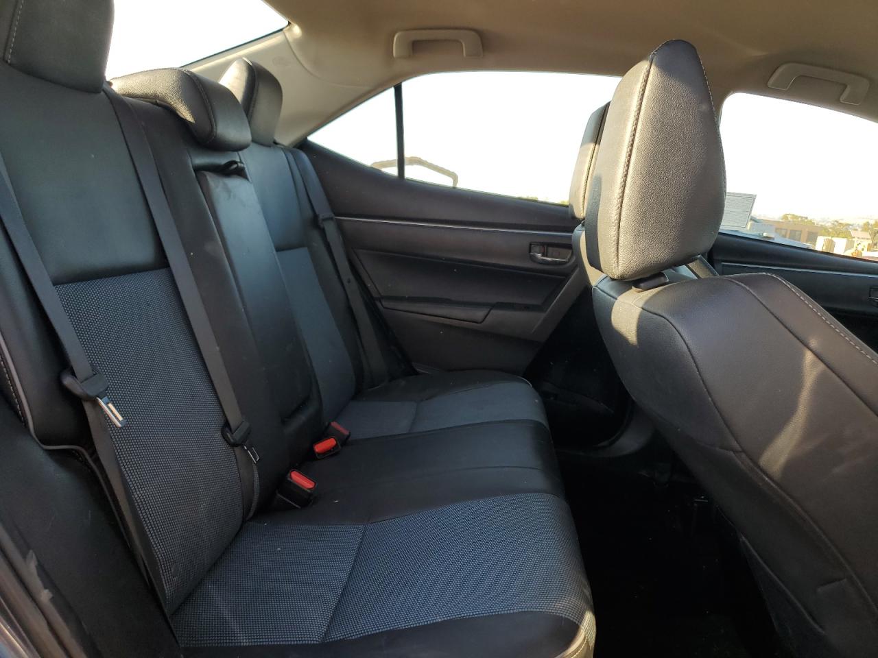 2015 Toyota Corolla - Image 10