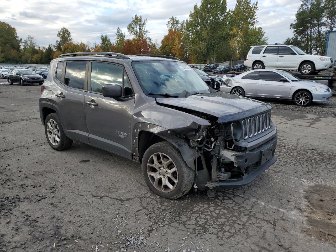 2017 Jeep Renegade - Image 4