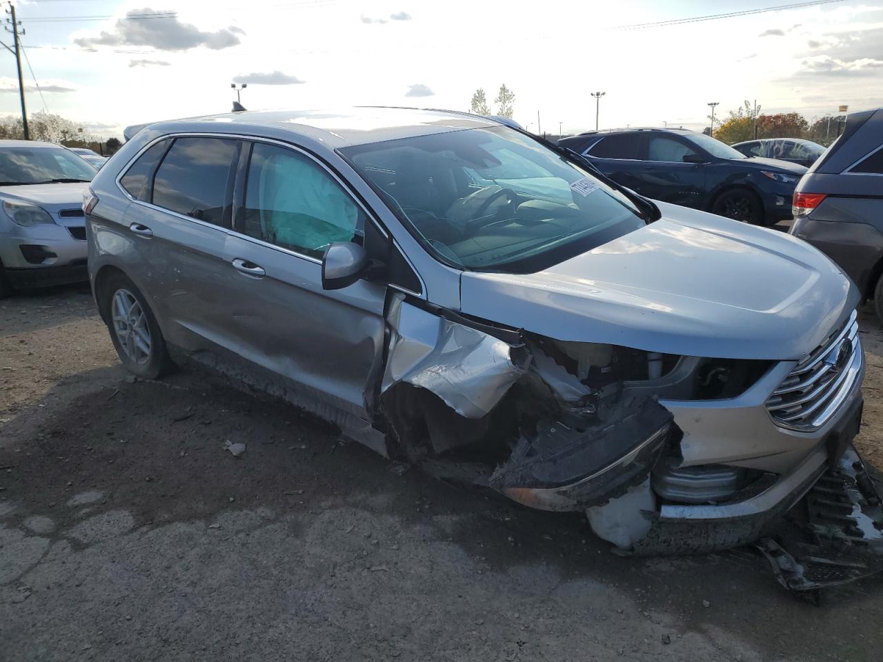 2022 Ford Edge - Image 4