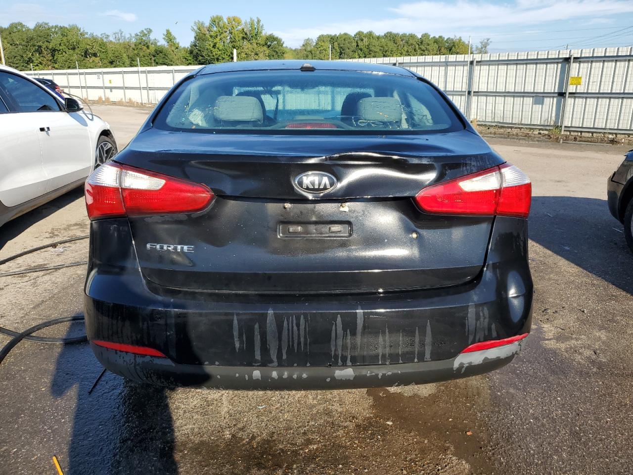 VIN KNAFK4A61F5404190 2015 KIA FORTE no.6