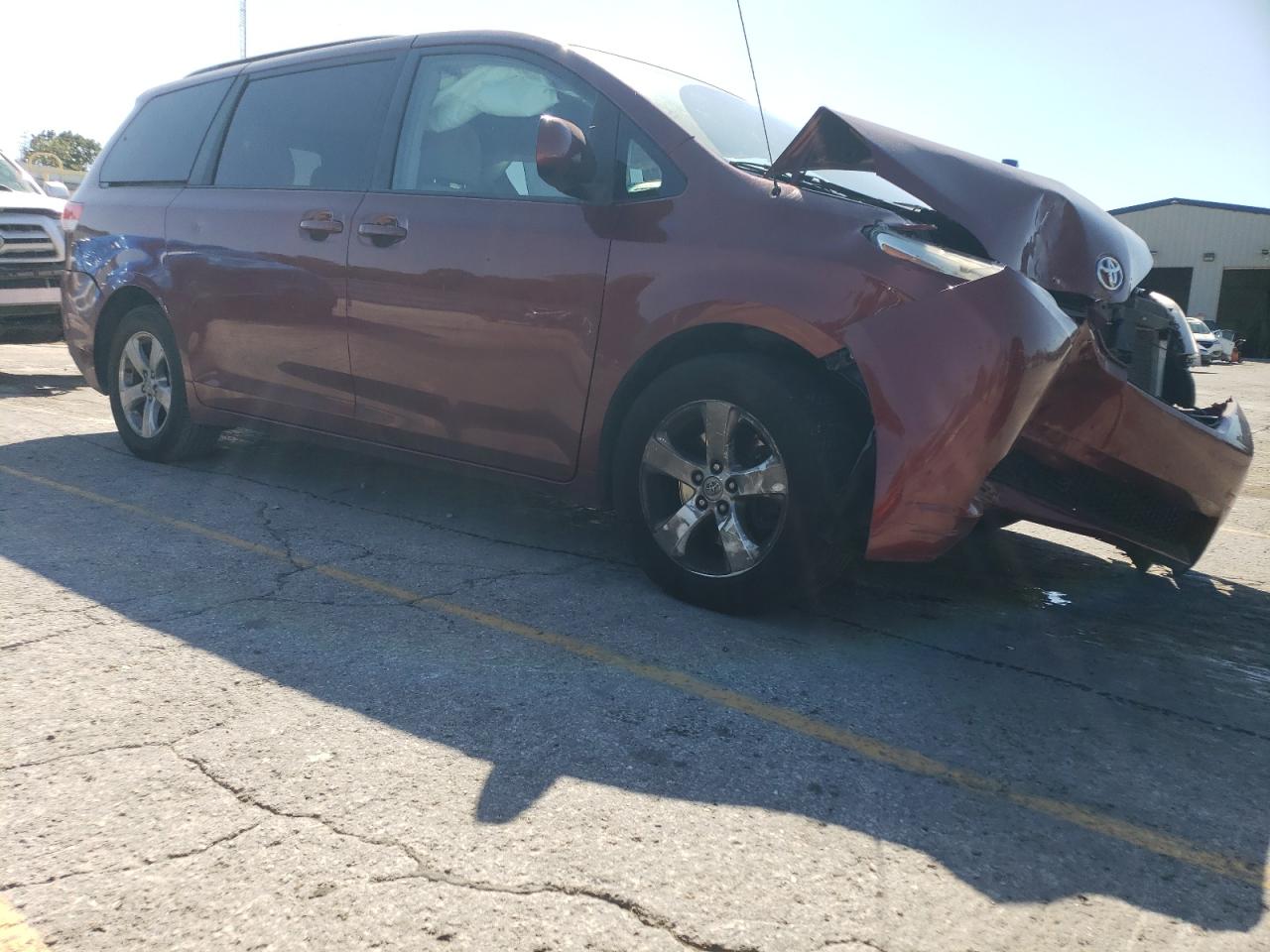 2014 Toyota Sienna - Image 4