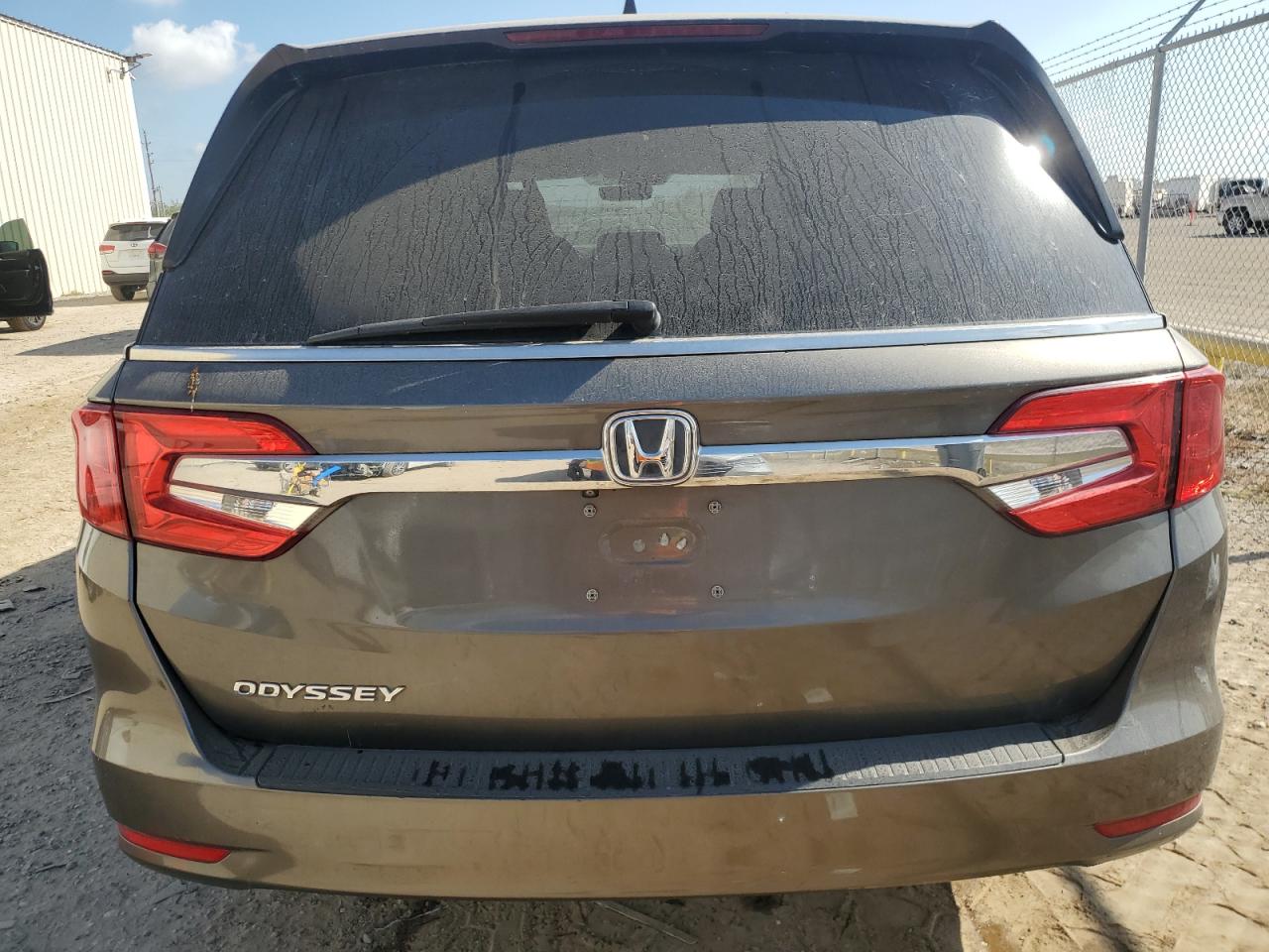 2018 Honda Odyssey - Image 6